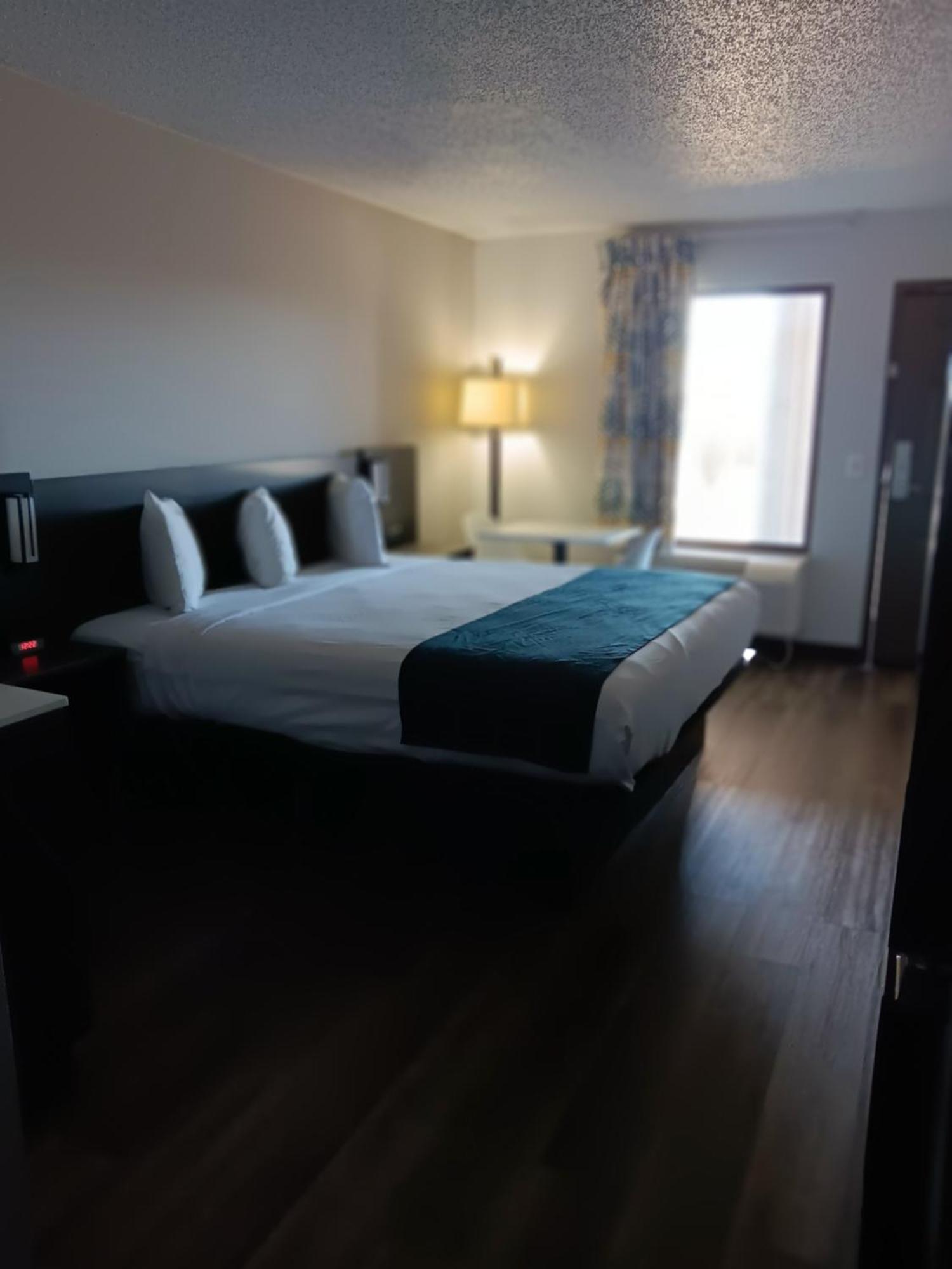 Studio 6 Suites Louisville Ky Airport/Expo Center エクステリア 写真
