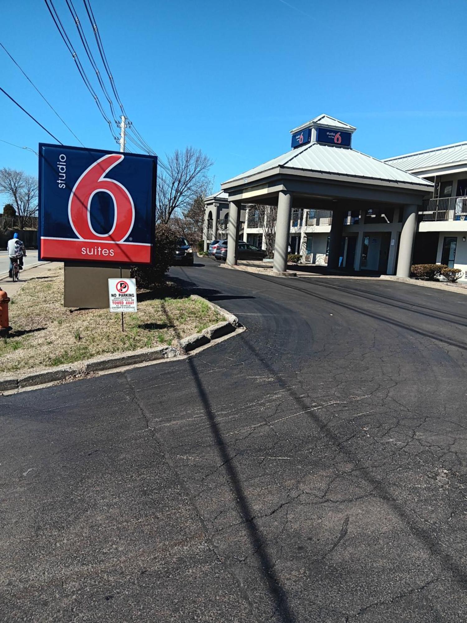 Studio 6 Suites Louisville Ky Airport/Expo Center エクステリア 写真